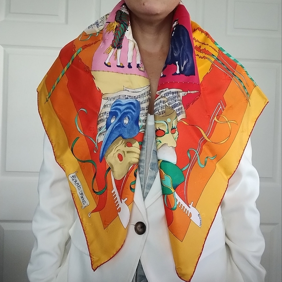 Hermes Le Carnival de Venise Silk Scarf - Picture 4 of 13